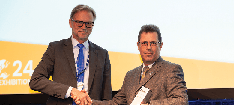 Distinguished-Award-gierl-mayer